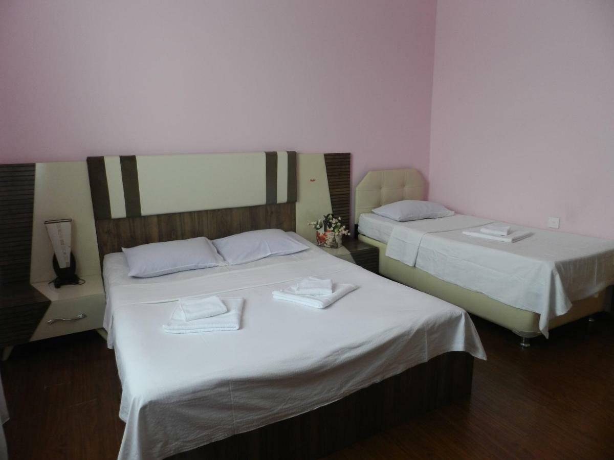 Nia Guest House Batum Dış mekan fotoğraf